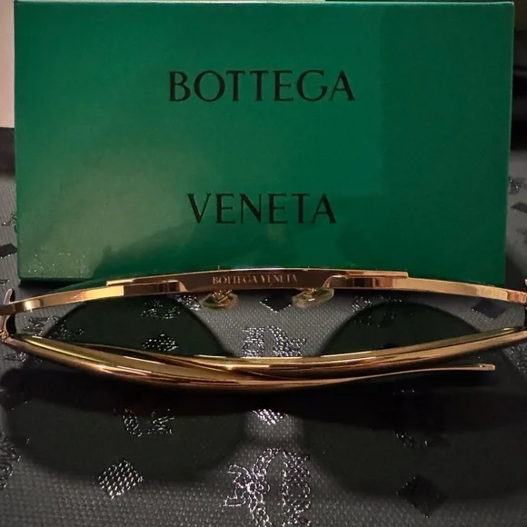 Bottega Veneta Sardine Sunglasses - Picture 7 of 8